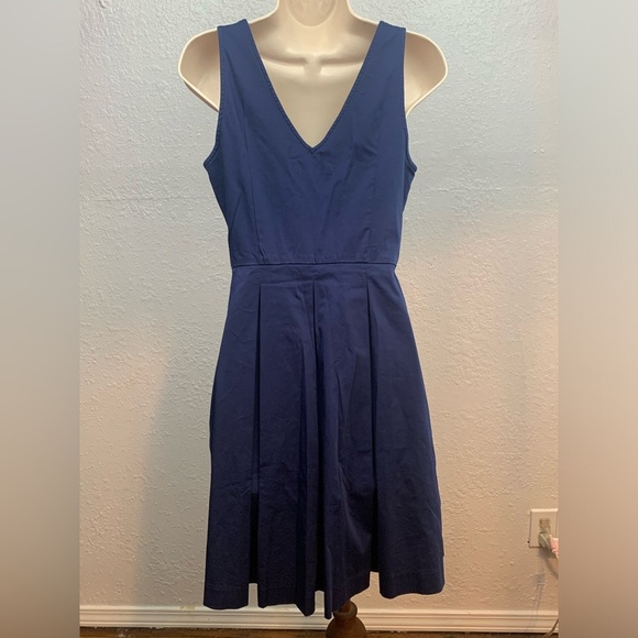 Navy Blue Sleeveless V Neck Fit and Flare Dress Casual Classic - Picture 4 of 6